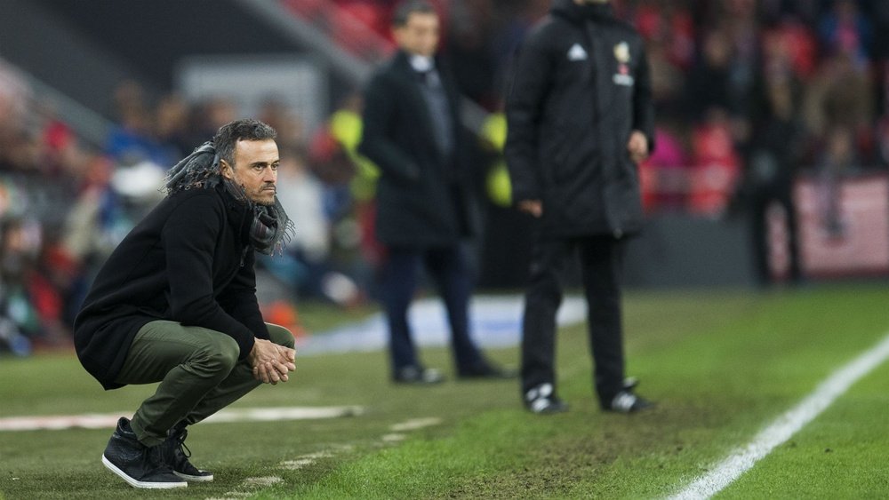 Barcelona coach Luis Enrique watching from the sideline. Goal