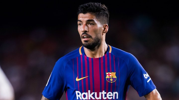 Suarez granted permission by Barca to continue recovery in Uruguay