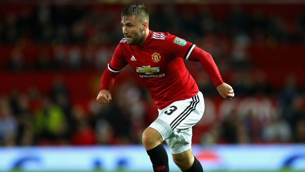 Mourinho warns Shaw to work hard to regain Manchester United place
