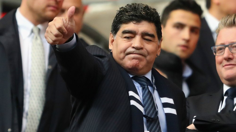Clube do Chile recusou Maradona. Goal
