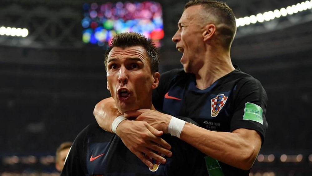 Oportunismo de Mandzukic coloca a Croácia na final que faltou em 98. Goal