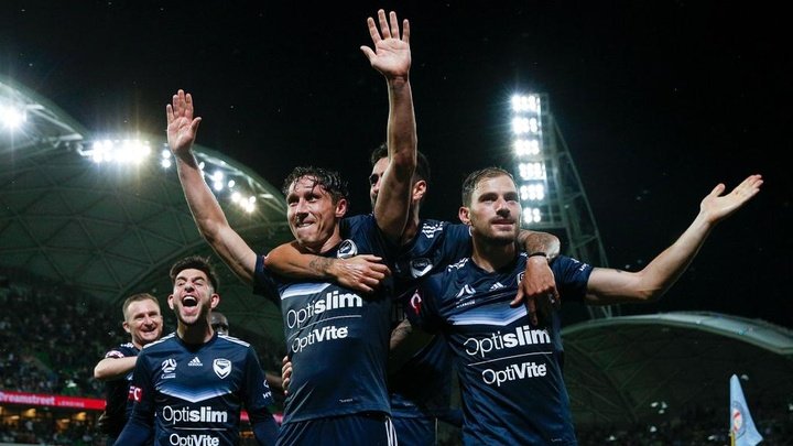 A-League Round-up: Victory earn Melbourne bragging right as Bobo puts Wellington to the sword