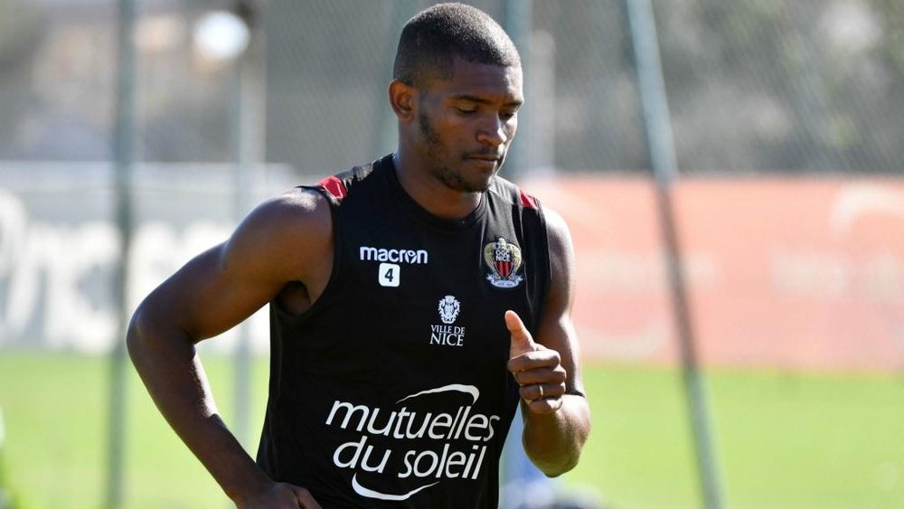 Marlon will not return to Nice next season. GOAL