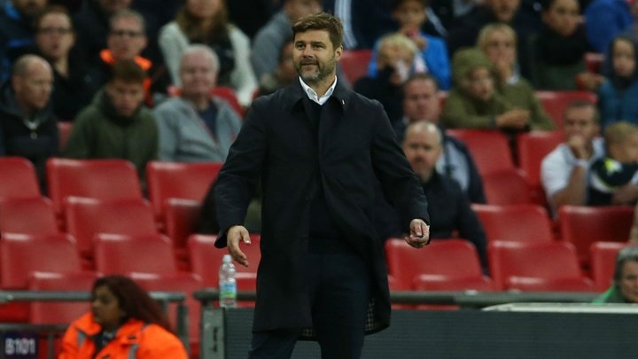 Pochettino bemused by Dean's refereeing
