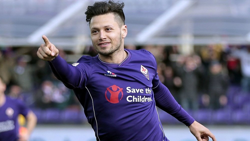 La Fiorentina a annoncé ce mercredi le départ de Mauro Zarate pour Watford. Goal