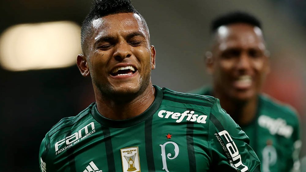 Borja melhora, ganha elogios, mas ainda está longe de reconquistar a titularidade no Palmeiras