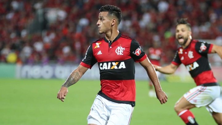 Os jogadores que podem recuperar espaço no Flamengo