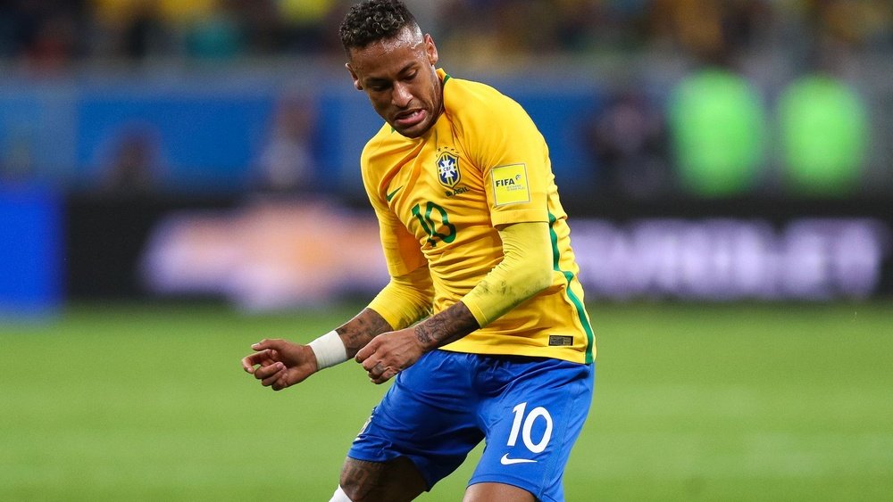 Neymar falou aos jornalistas após a partida. Goal