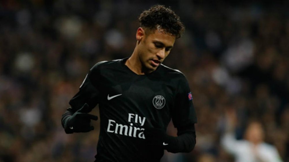 Emery defends PSG star Neymar after Madrid display