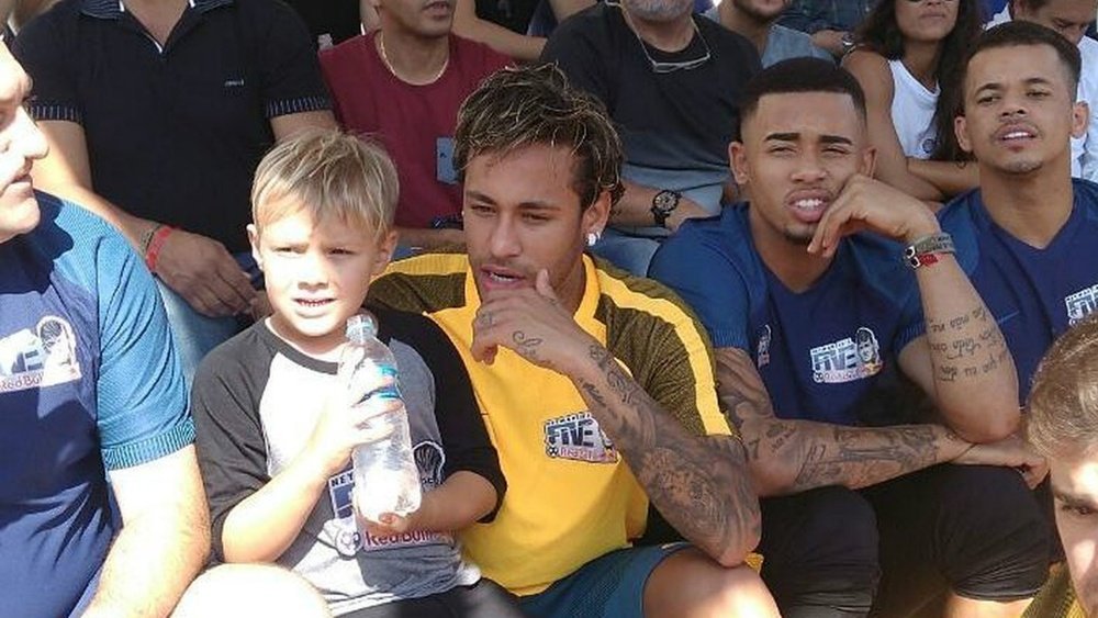 Neymar e Gabriel Jesus - Neymar Jrs Five - 8/07/2017