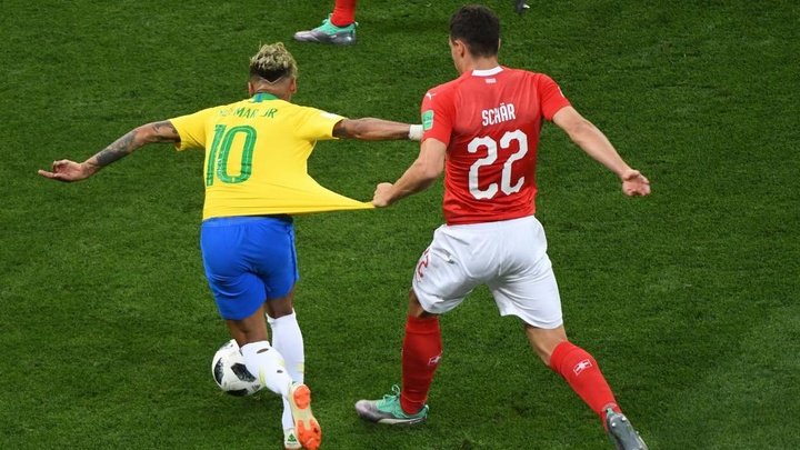 Para Fabian Schär, empate com o Brasil deu mais confiança para a Suíça