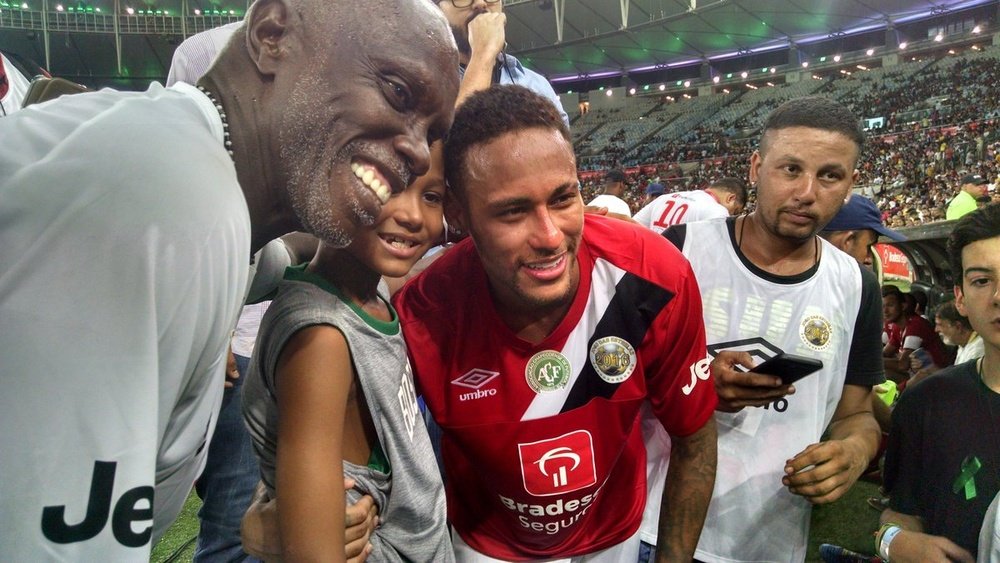 Para Neymar seria um grande honor jogar no Palmeiras. Goal