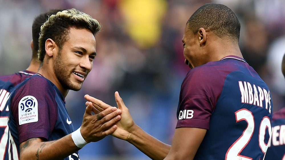 Neymar, o professor de Mbappé. Goal