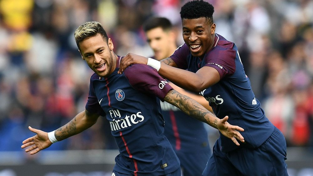 Neymar et Presnel Kimpembe, PSG-Bordeaux, Ligue 1. GOAL