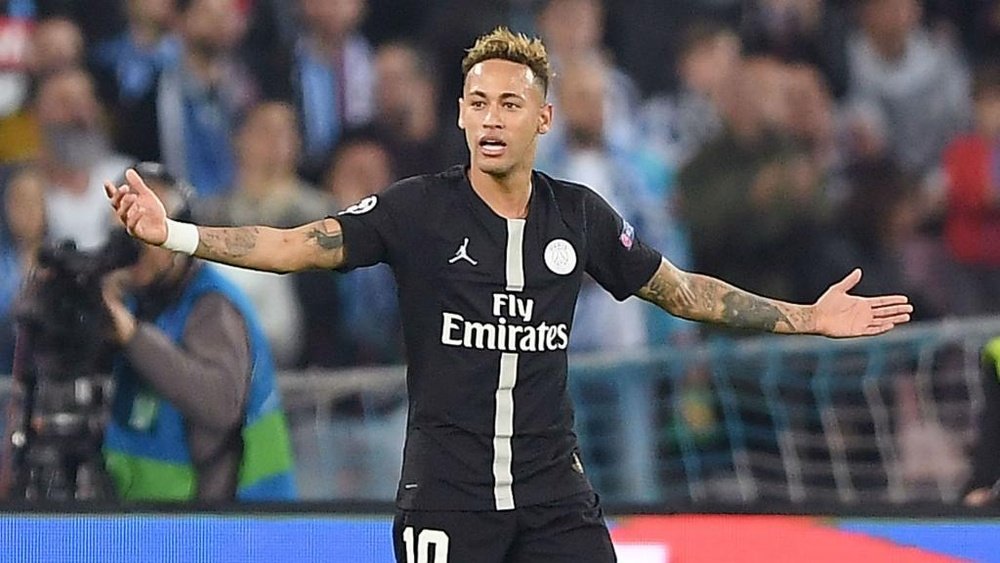 Foi um pecado Neymar ter deixado o Barcelona, diz Seedorf