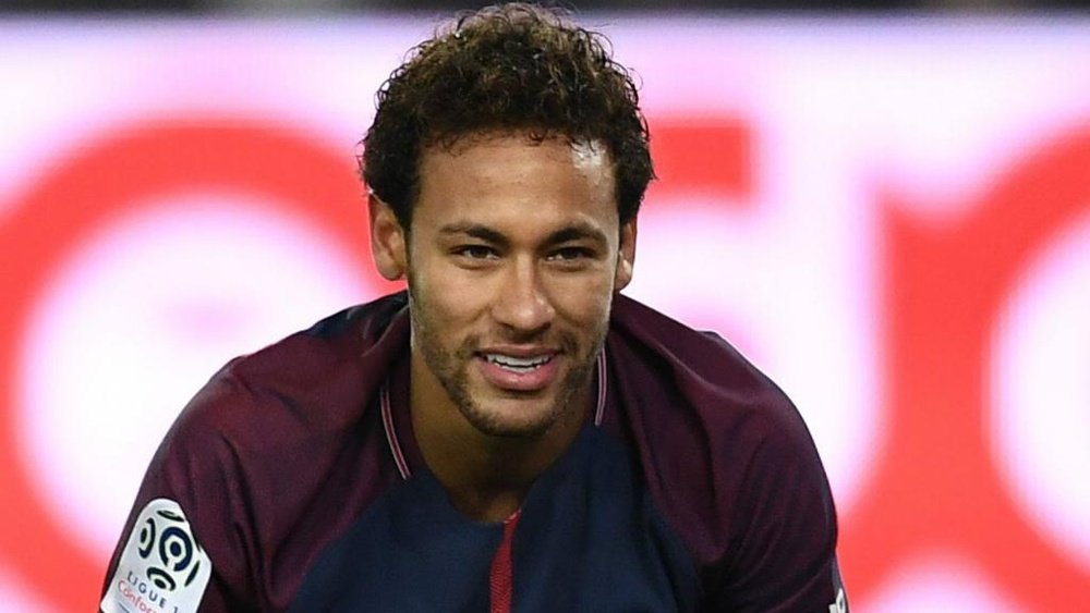 Neymar? Futuro do craque é 'ignorado' no pré-jogo de Real-PSG. Goal