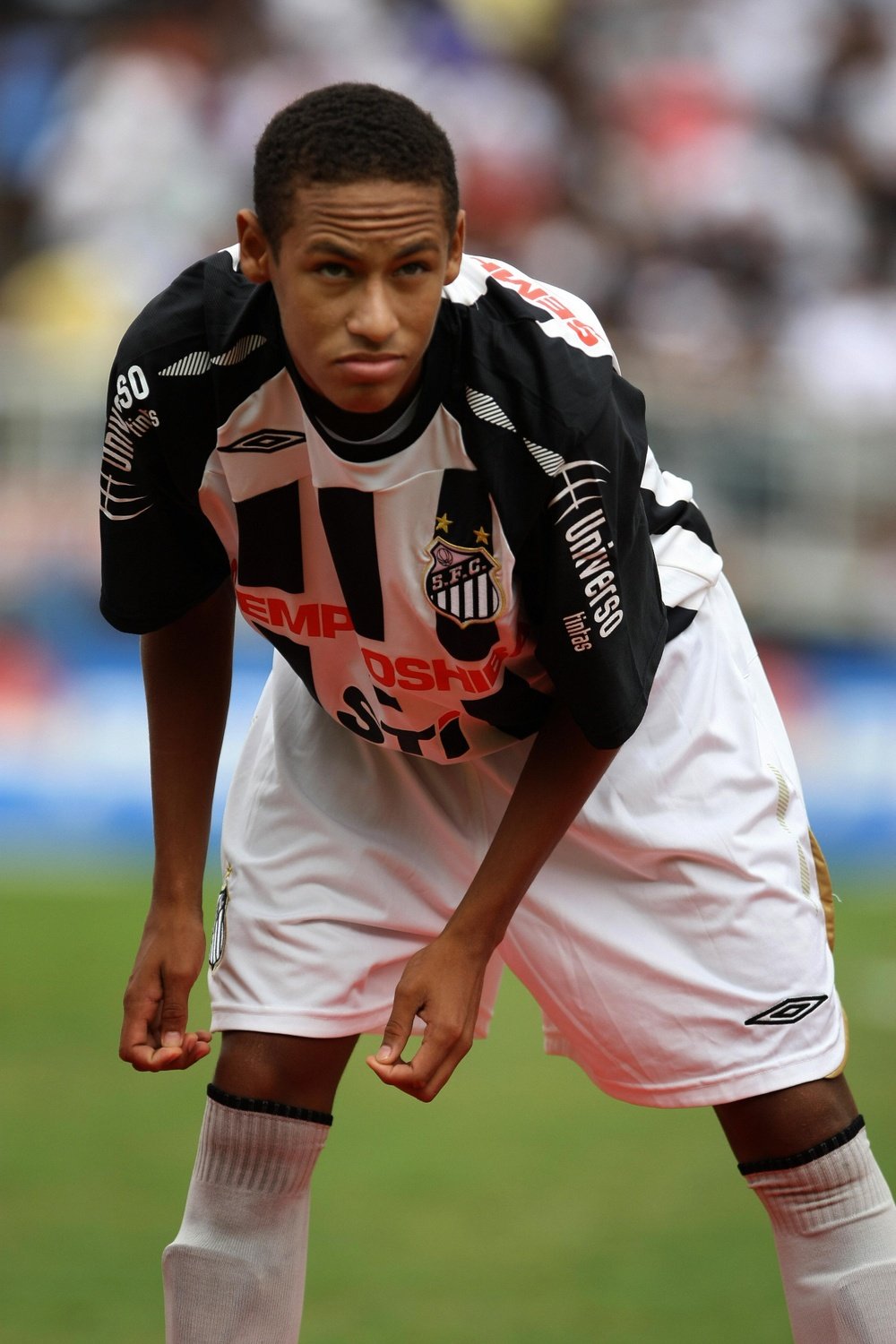 Neymar com a camisa do Santos, em 2009. Goal