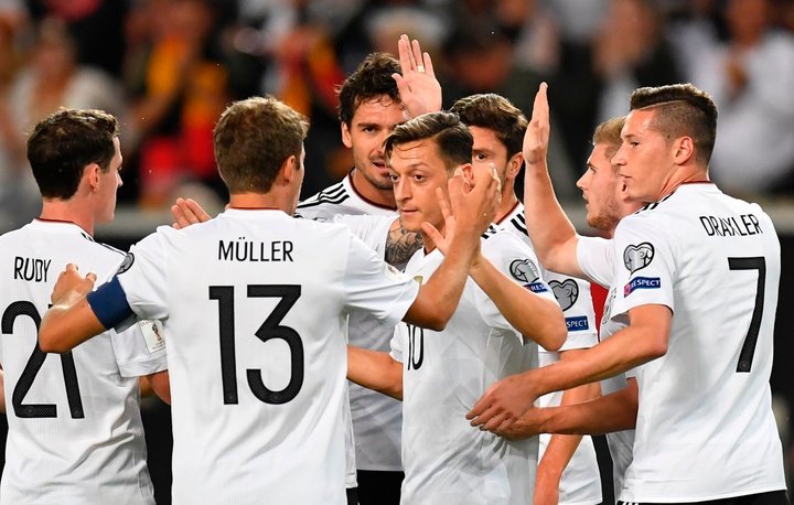 Alemanha 6-0 Noruega: Alemães fazem mais uma vítima e ficam a um ponto da vaga à Copa do Mundo