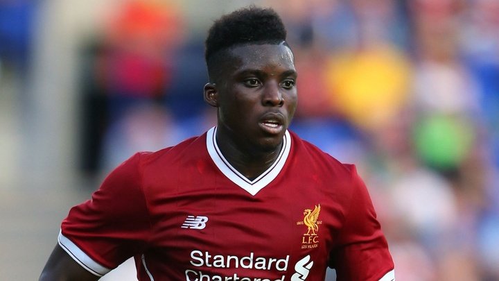 Fulham sign Liverpool youngser Sheyi Ojo on loan