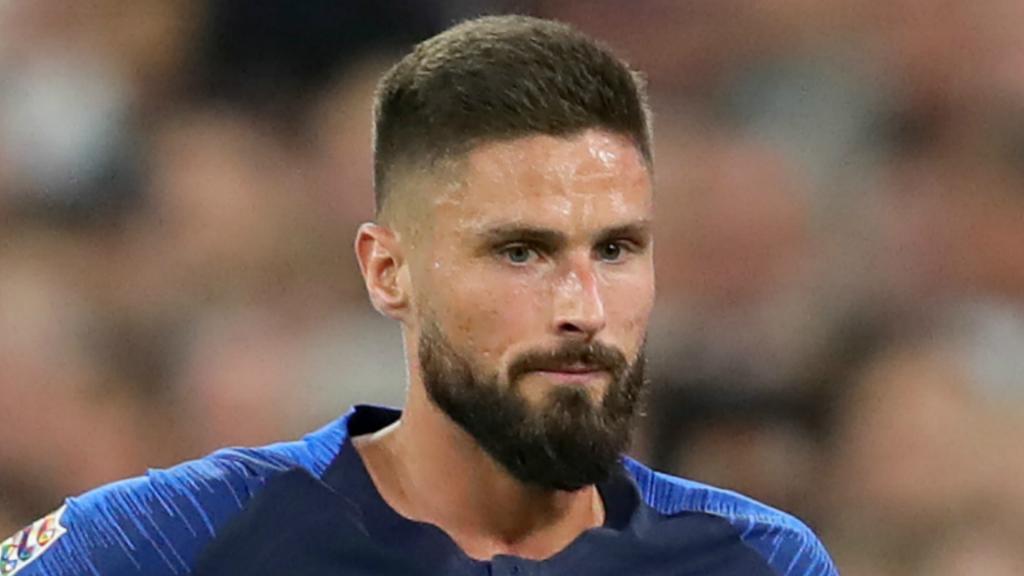 Olivier Giroud reveals what he said to Karim Benzema following World Cup  injury exit  OneFootball