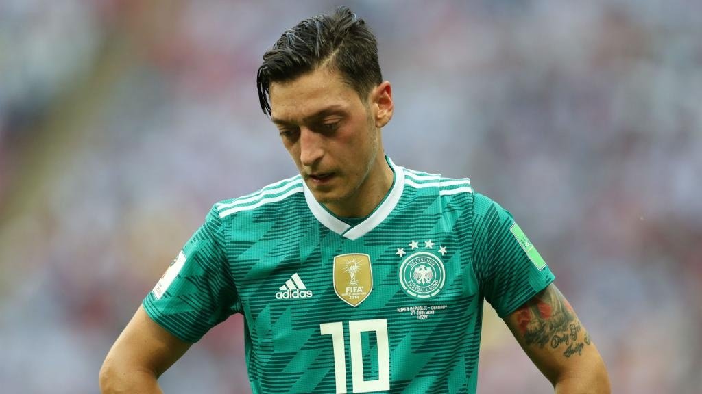 mesut ozil world cup 2022 hairstyle