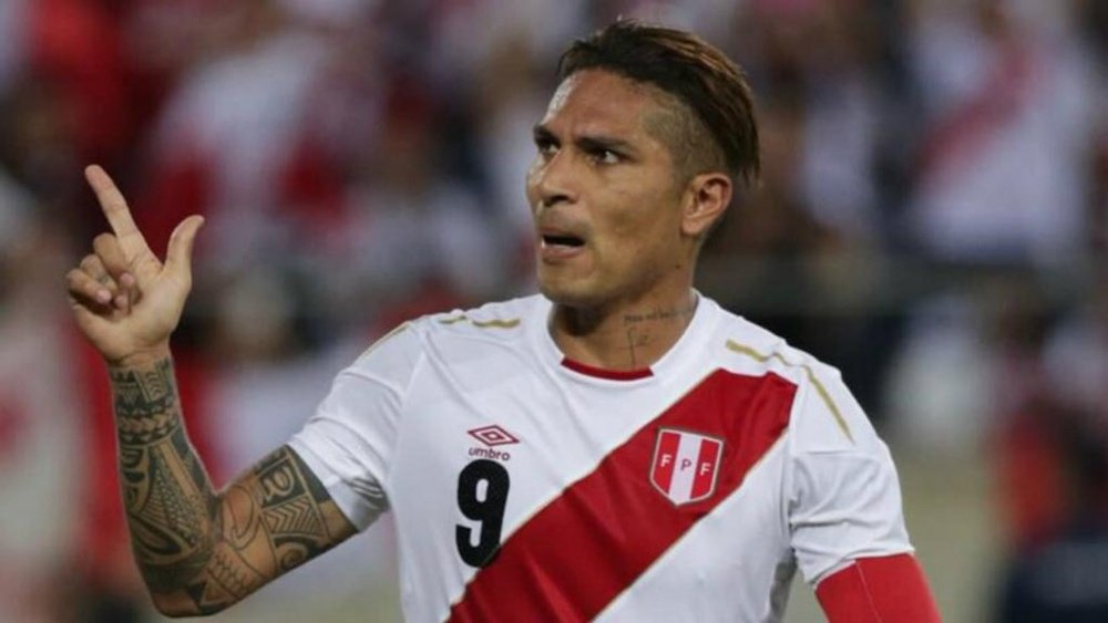 Guerrero revels in return as Peru star highlights unity. Goal