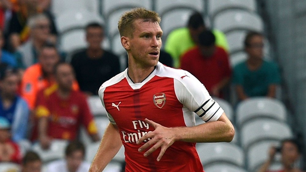 Per Mertesacker is yet to play this season. Goal