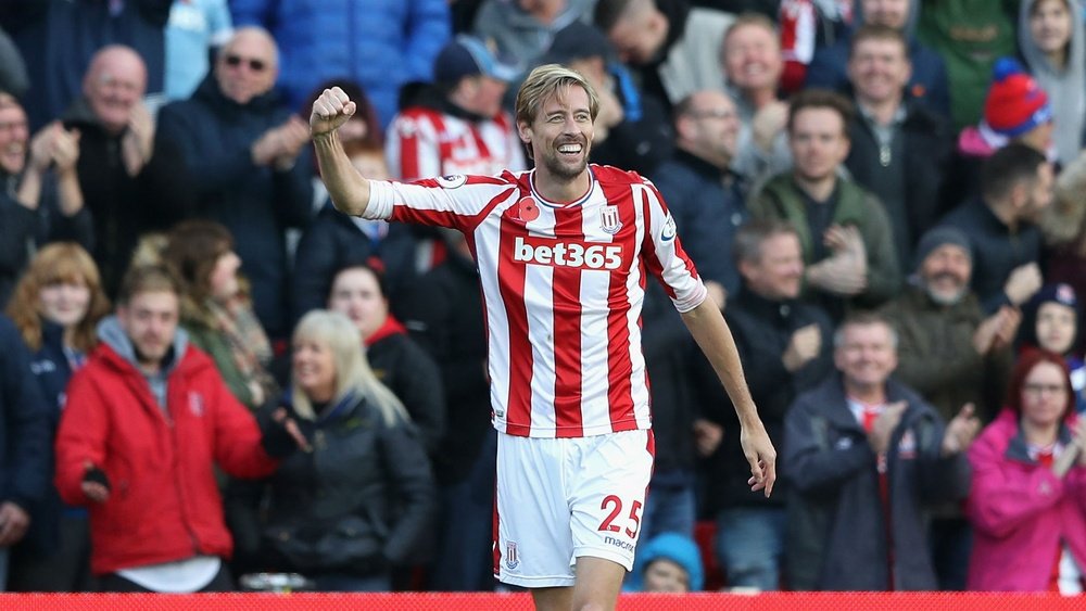 Crouch could be restored to the Stoke starting line-up according to Mark Hughes. GOAL