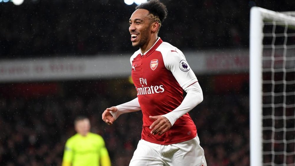 Wenger cautious over Aubameyang, Henry comparisons