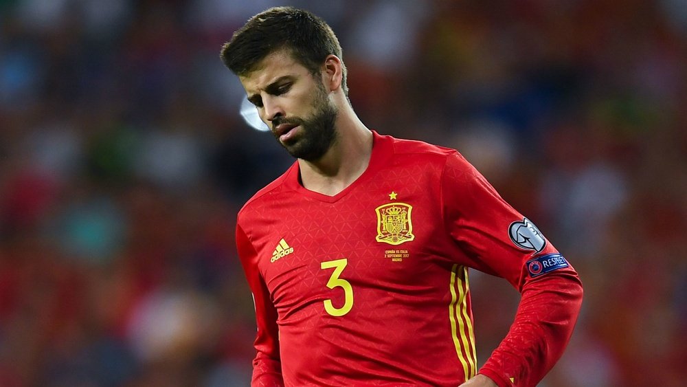 Difficult to solve Pique situation, says Busquets