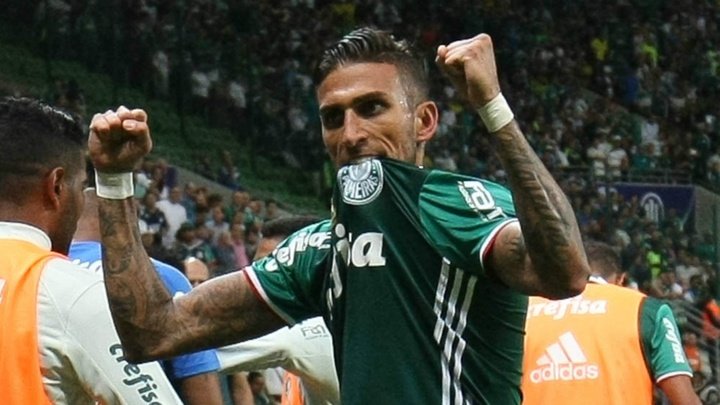 OFICIAL: Cruzeiro e Palmeiras acertam troca de Rafael Marques por Mayke