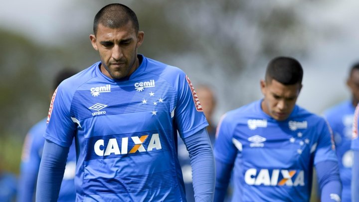 Por que artilheiro do Cruzeiro em 2017 perdeu espaço com Mano Menezes?