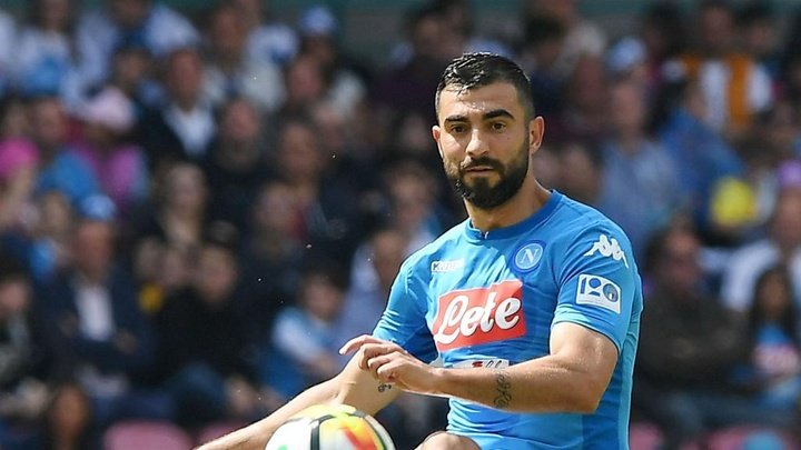 Albiol puts pen to paper on new Napoli deal