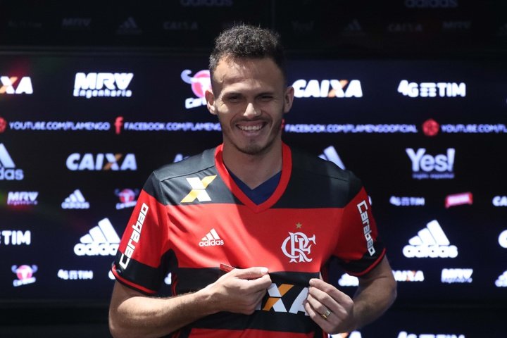 Renê ganha moral com Rueda mas vira dúvida contra o Botafogo