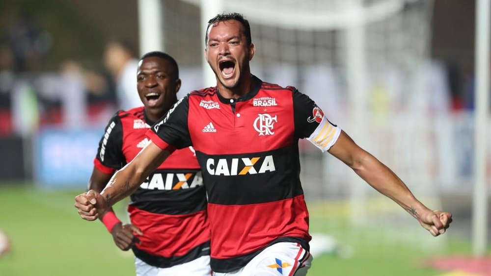 Rever celebra o gol apontado na Taça Guanabara. GOAL