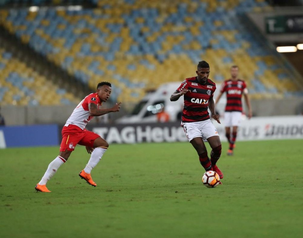 Rodinei não vê jogo ruim do Flamengo, fala em gol 'bobo' do Santa Fe e projeta vitória fora de casa