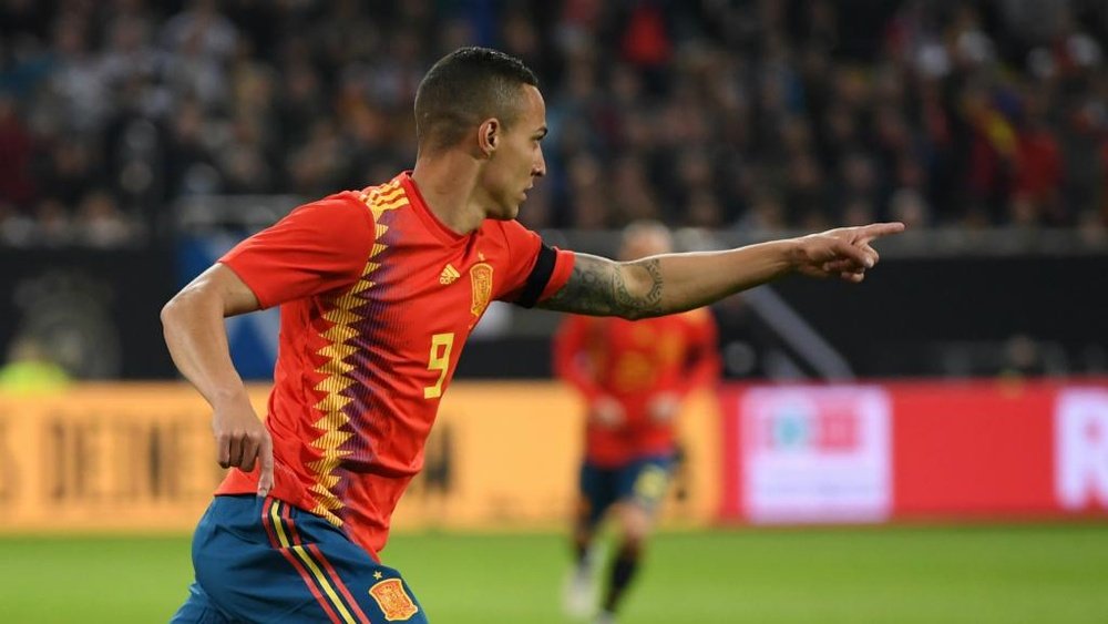 Rodrigo dedicates Spain goal to Canizares after death of son