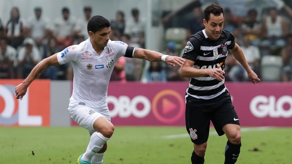 Santos e Corinthians se enfrentam. Goal