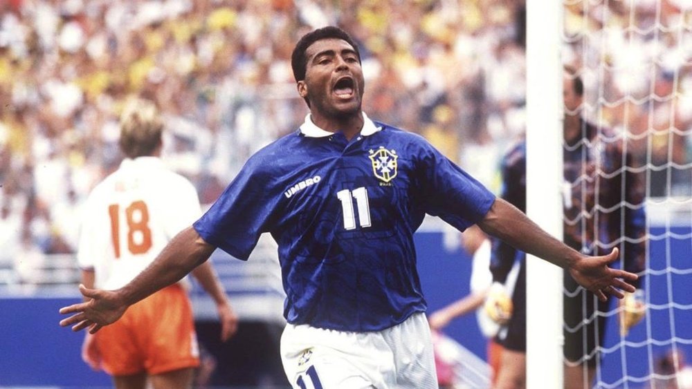 FIFA Rewind: Reviva Holanda - Brasil.Goal