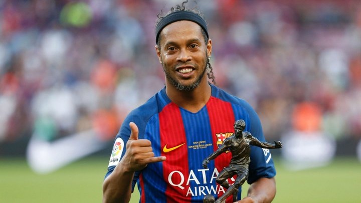Ronaldinho, Pirlo, Kaká e os jogadores que se aposentaram na temporada 2017-18