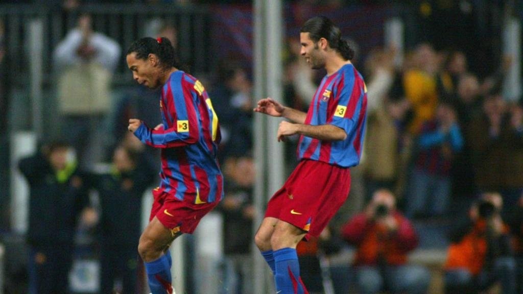Pura magia! Barça elege os 10 melhores momentos de Ronaldinho no