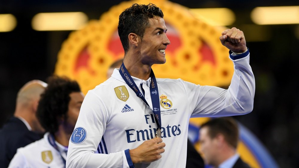 Almeida: Ronaldo for Ballon d'Or. GOAL