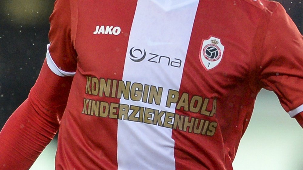 Royal Antwerp youth player Lobanzo dies aged 17