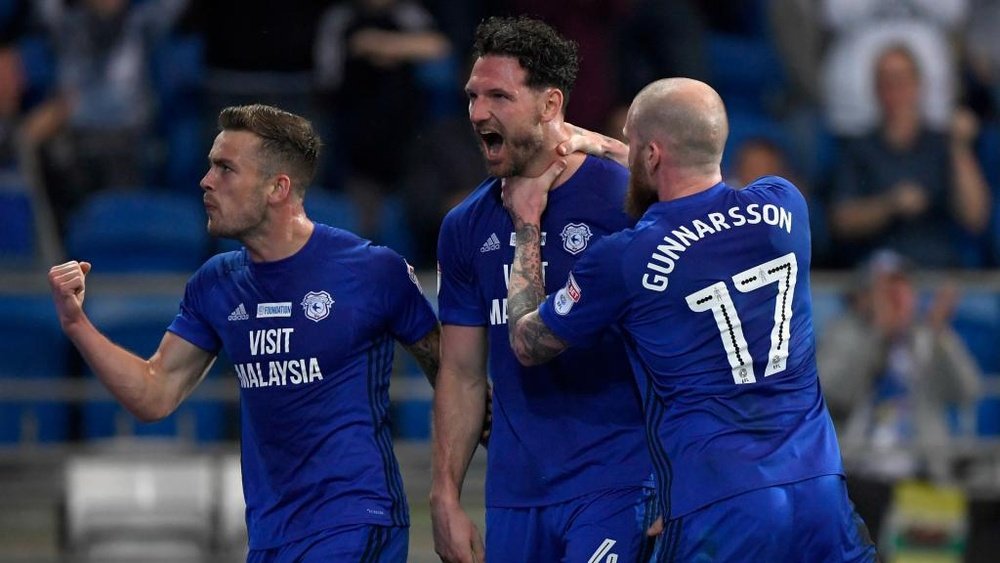 Cardiff edge Forest to boost promotion push