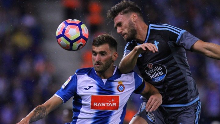 Espanyol garante contratação integral de Léo Baptistão, que seguirá em Barcelona