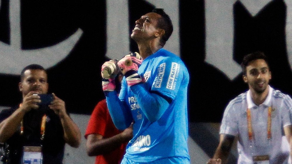 Titular no início da temporada, Sidão volta ao gol do São Paulo no lugar de Renan Ribeiro