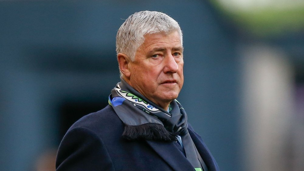Sigi Schmid has completed a return to LA Galaxy after Curt Onalfo was sacked. GOAL