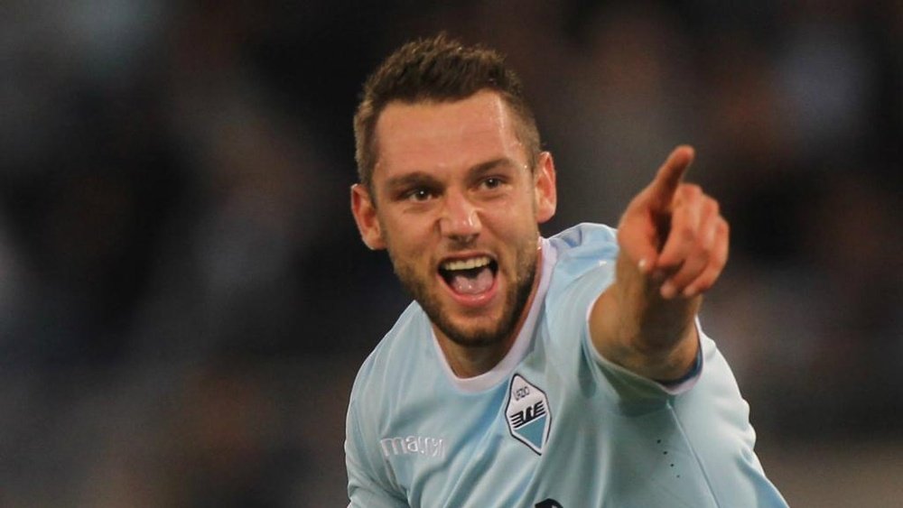 De Vrij has completed his move to Inter. GOAL