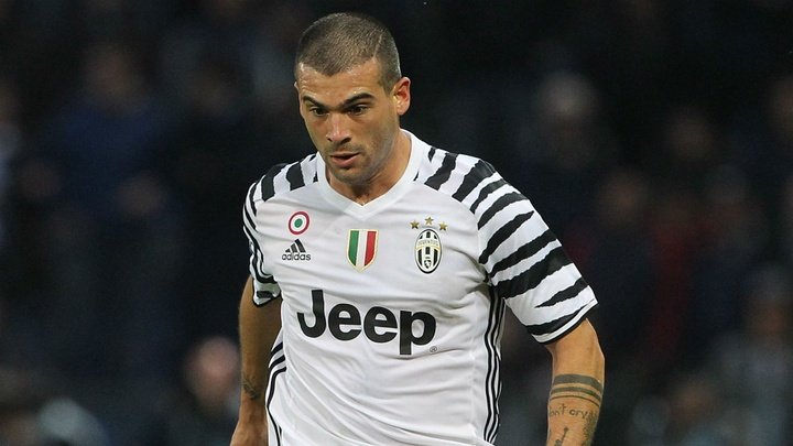 Sturaro signs new five-year Juve deal
