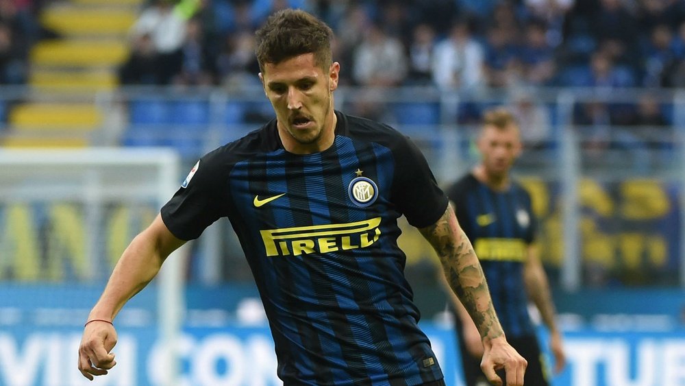 Stevan Jovetic's agent claimed that Inter players pick the team. Goal